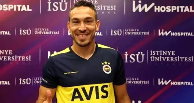 Mevlüt Erdinç, Fenerbahçe için sağlık kontrolünden geçti Mevlüt Erdinç, Fenerbahçe için sağlık kontrolünden geçti