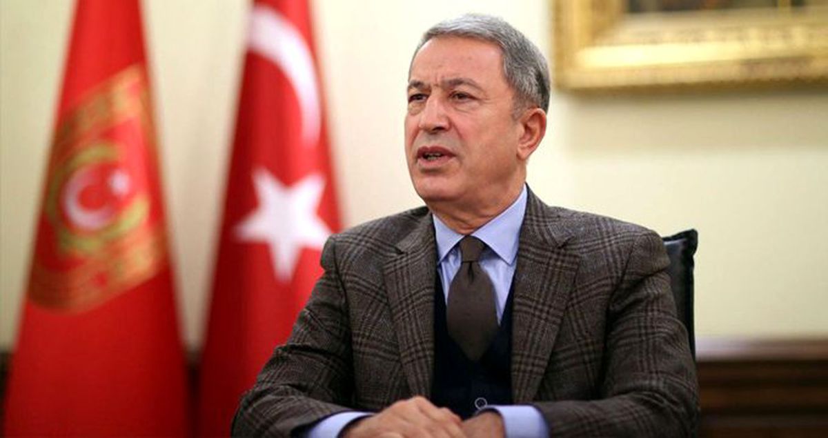 Bakan Akar: YPG'nin çekildiğini bizzat görmek istiyoruz