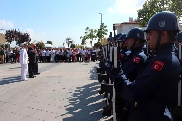 Yalova'da Zafer Bayramı coşkuyla kutlandı Yalova'da Zafer Bayramı coşkuyla kutlandı