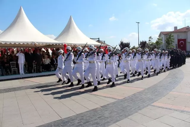 Yalova'da Zafer Bayramı coşkuyla kutlandı Yalova'da Zafer Bayramı coşkuyla kutlandı