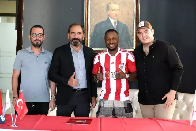 Abdou Razack Traore, Demir Grup Sivasspor'da Abdou Razack Traore, Demir Grup Sivasspor'da