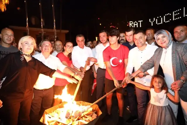 Alanya 30 Ağustos'ta Çelik ile coştu Alanya 30 Ağustos'ta Çelik ile coştu