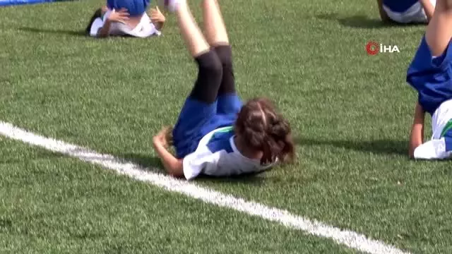 Arnavutköy'de Yaz Spor Okulları sona erdi Arnavutköy'de Yaz Spor Okulları sona erdi