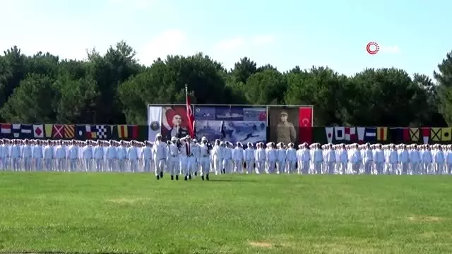 Donanmanın en genç subayları mezun oldu Donanmanın en genç subayları mezun oldu