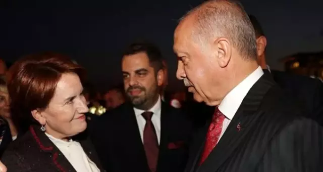 Erdoğan ile Akşener resepsiyonda ne konuştu? Akşener'in yanındaki isim açıkladı