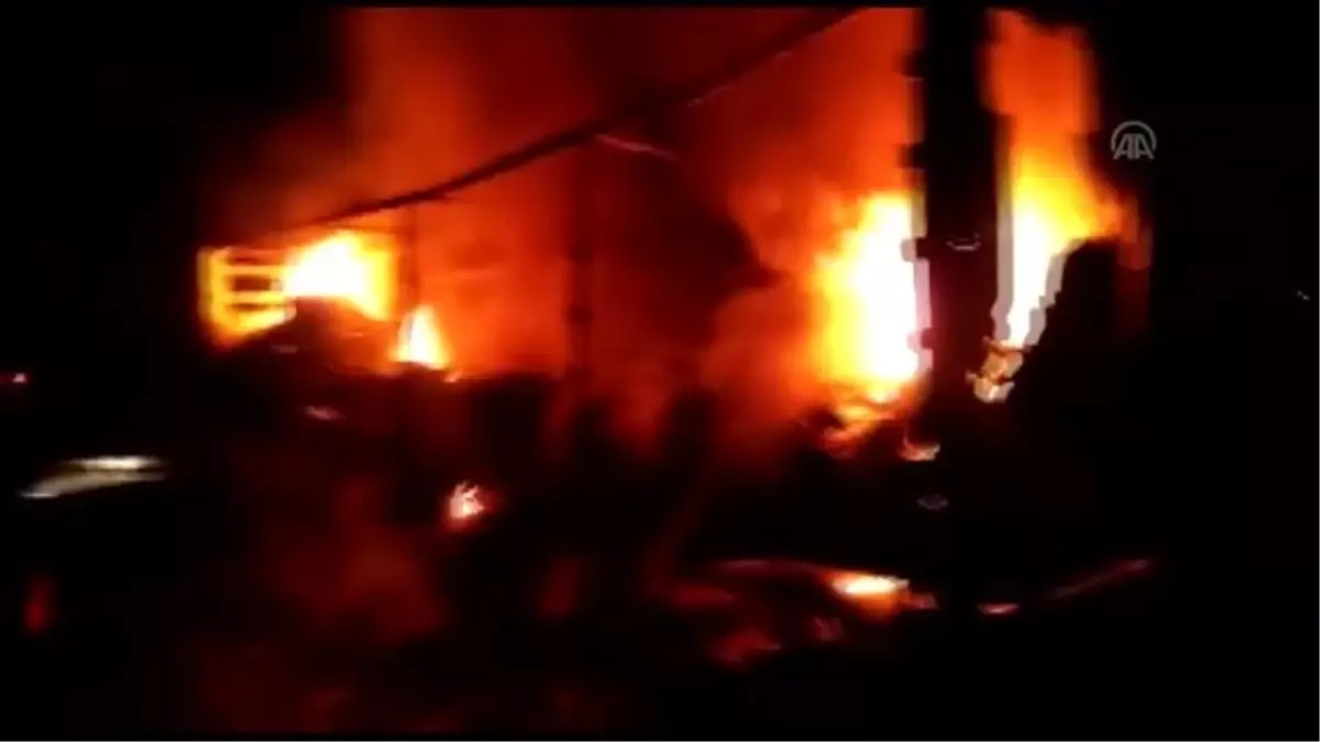 Fıstık yüklü tır yandı