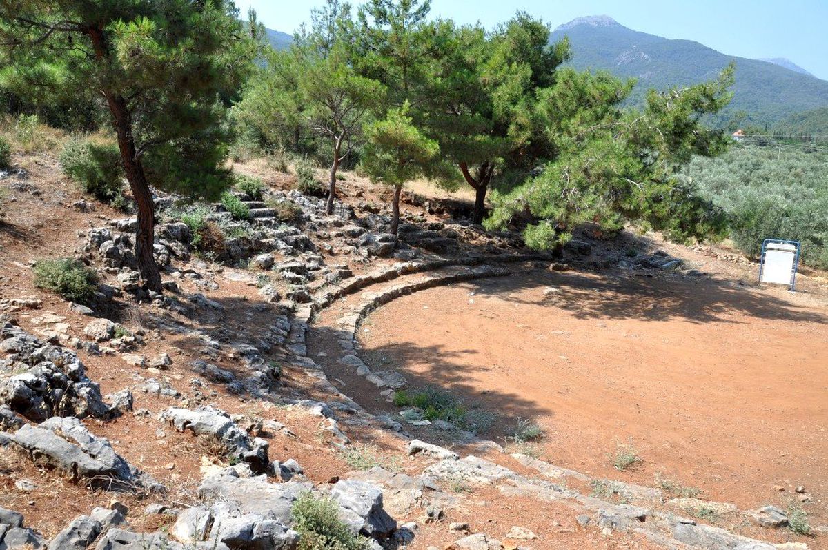 Kuşadası Belediye Meclisi 12 İyon kentinin başkenti Panionion'da toplanacak