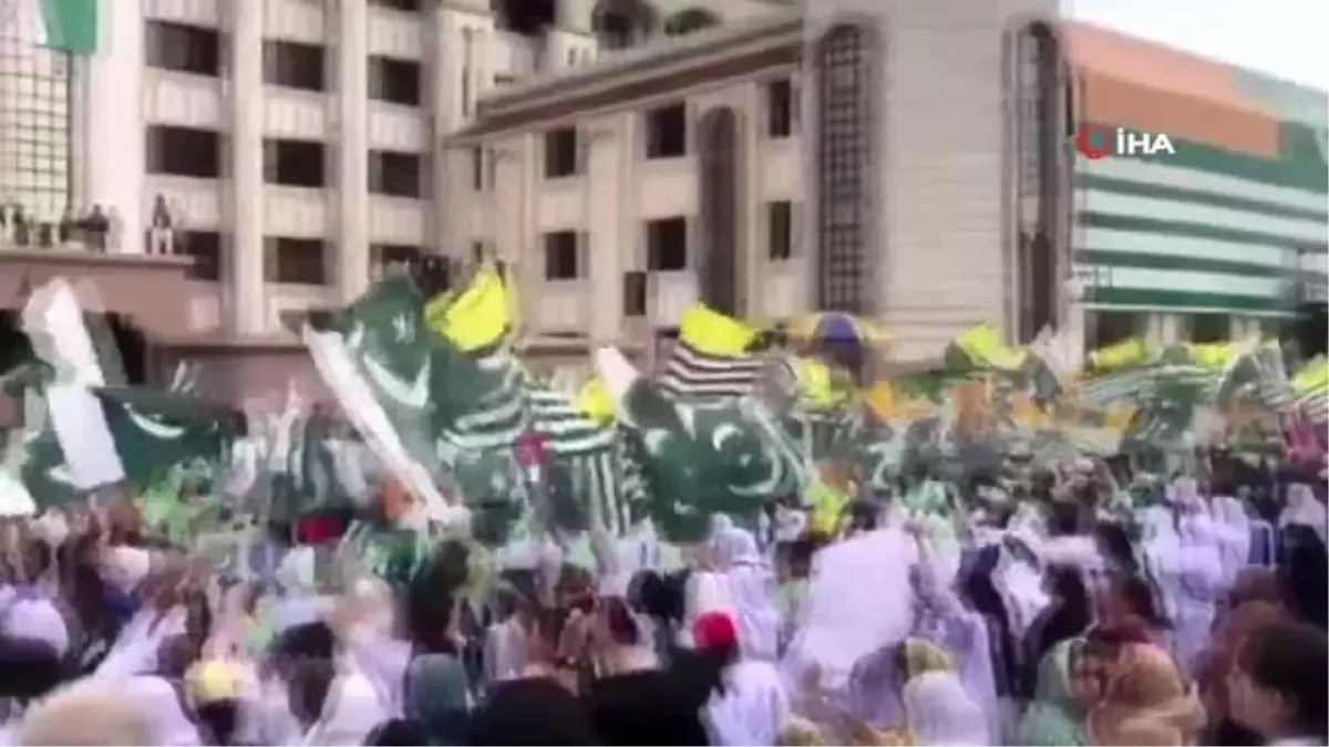 Pakistan Başbakanından Hindistan hükümetine 'Nazi' benzetmesiMilyonlarca Pakistanlı, Keşmir'e...