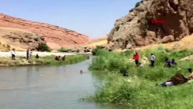 Siirt derede kaybolan çocuk, ölü bulundu Siirt derede kaybolan çocuk, ölü bulundu