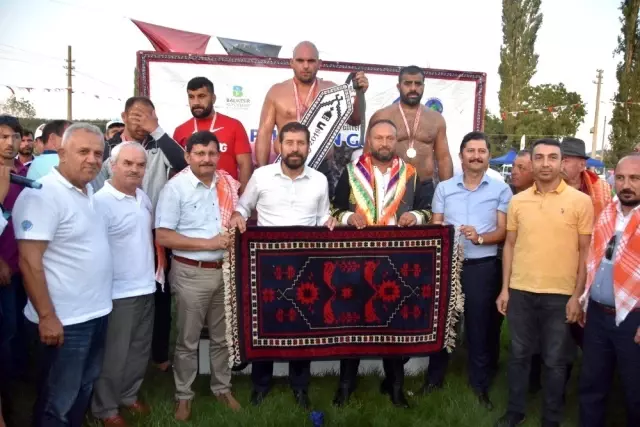 Sındırgı'da Başpehlivan Dağdeviren