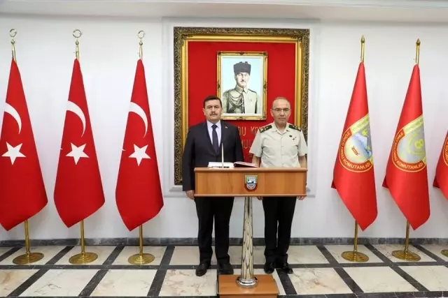 Vali Arslantaş ve Başkan Aksun'dan Öngay'a hayırlı olsun ziyareti Vali Arslantaş ve Başkan Aksun'dan Öngay'a hayırlı olsun ziyareti