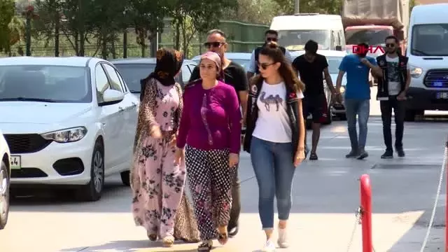 Adana'daki uyuşturucu operasyonunda 3 tutuklama Adana'daki uyuşturucu operasyonunda 3 tutuklama