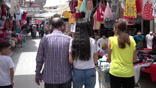 Afyonkarahisar emirdağ'da gurbetçiler ekonomiye katkı sağlıyor Afyonkarahisar emirdağ'da gurbetçiler ekonomiye katkı sağlıyor
