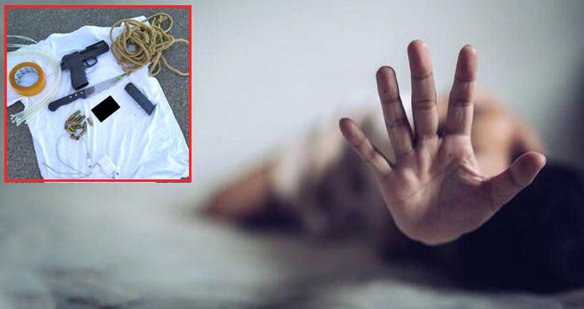 'Eşim öldürmeye geliyor' diye ihbar etti, kocasının üstünden silah, bıçak, koli bandı ve kelepçeler çıktı