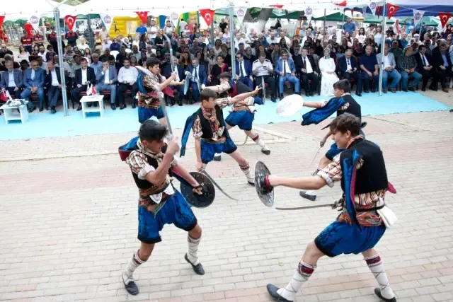 Gedelek'te 6. Turşu Festivali Gedelek'te 6. Turşu Festivali