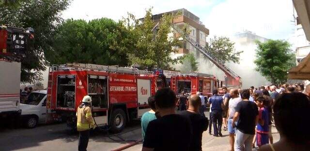 İstanbul Maltepe'de korkutan yangın!