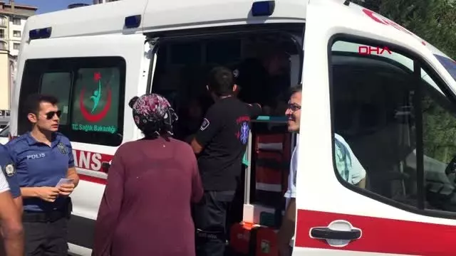 Karabük'te 2 otomobil çarpıştı: 9 yaralı