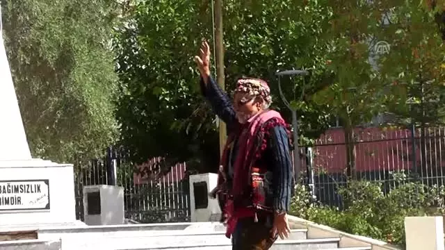 Kiraz'ın düşman işgalinden kurtuluşunun yıldönümü kutlandı Kiraz'ın düşman işgalinden kurtuluşunun yıldönümü kutlandı