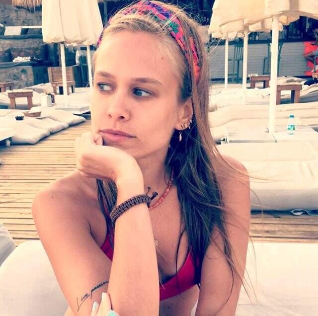 Seksenler'i Elvan'ı Begüm Öner, 10 kilo vererek iğne ipliğe döndü