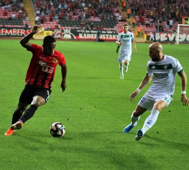 TFF 1. Lig: Eskişehirspor: 0 - Bursaspor: 2 TFF 1. Lig: Eskişehirspor: 0 - Bursaspor: 2