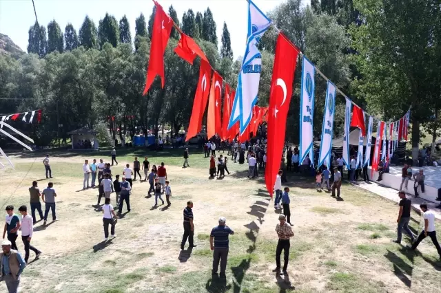 Uluslararası Dadaloğlu Geleneksel Kültür ve Sanat Şenliği Uluslararası Dadaloğlu Geleneksel Kültür ve Sanat Şenliği
