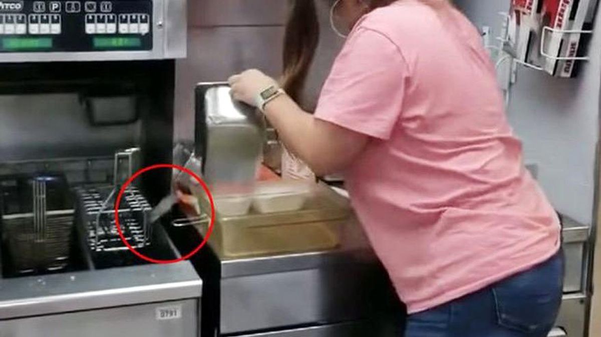 ABD'li fast food zincirinde mide bulandıran olay! Fare canlı canlı kızartma oldu