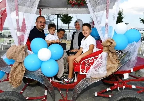 Ak parti'li turan'ın mutlu günü
