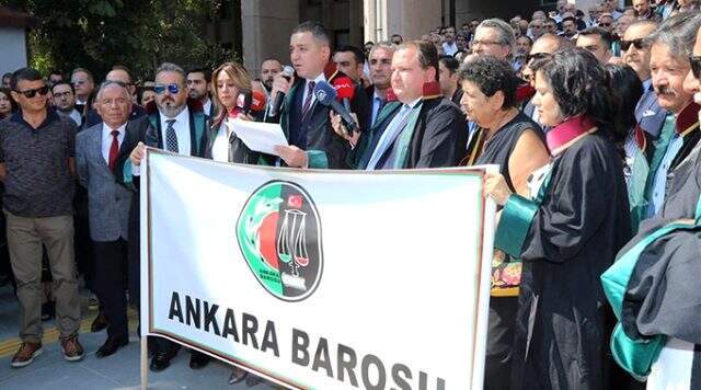 Ankara Barosu, Adli Yıl Açılışı'nı Cumhurbaşkanlığı Külliyesi'nde değil adliyede yaptı