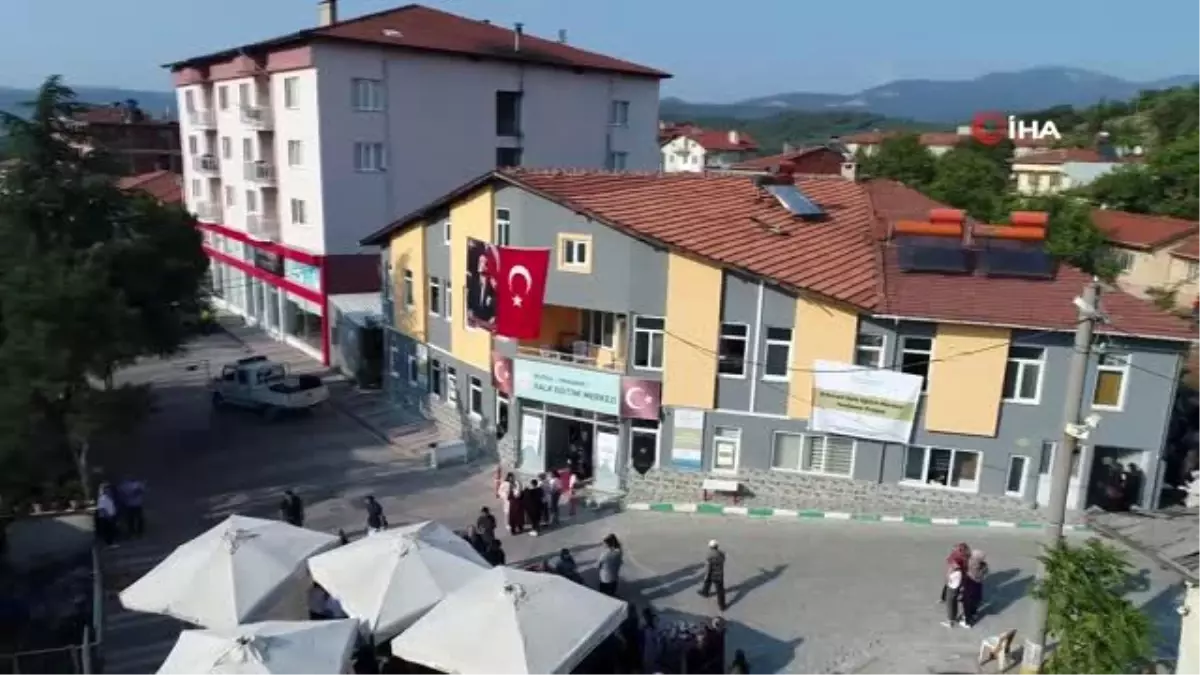 Bursa'da 5 bin kadın ve genç bu merkezde meslek eğitimi alacak