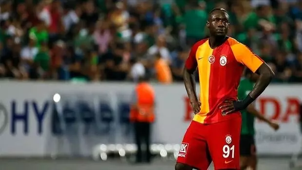 Diagne'den Galatasaray'a veda mesajı: 'Sonsuza kadar...' Diagne'den Galatasaray'a veda mesajı: 'Sonsuza kadar...'
