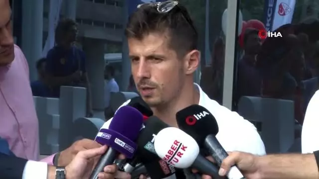 Emre Belözoğlu: 'A Milli Takım bizim için her şeyin üstündedir' Emre Belözoğlu: 'A Milli Takım bizim için her şeyin üstündedir'