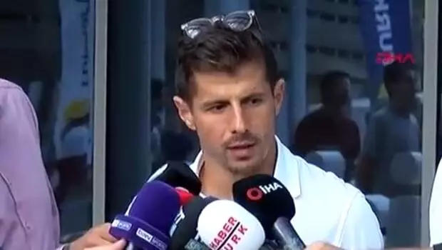 Emre Belözoğlu: Milli Takım bizim için her şeyin üstündedir Emre Belözoğlu: Milli Takım bizim için her şeyin üstündedir