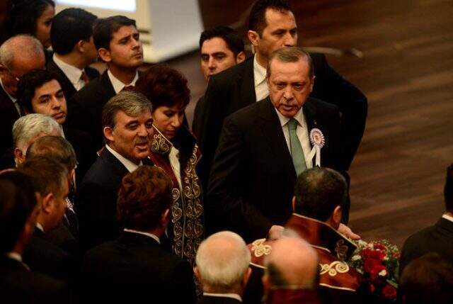 Erdoğan, 3 yıl önce protesto ettiği Feyzioğlu'nu bu kez alkışladı