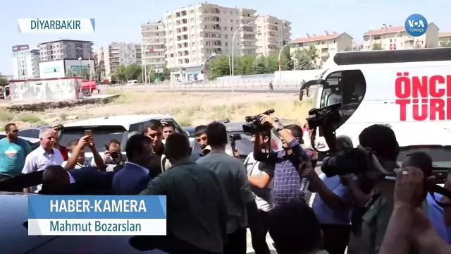 İmamoğlu'ndan Diyarbakır'a Dayanışma Ziyareti İmamoğlu'ndan Diyarbakır'a Dayanışma Ziyareti