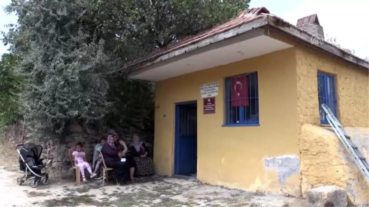 Kardeşler köyünün kadınları fırını 'kardeşlik' için yakıyor