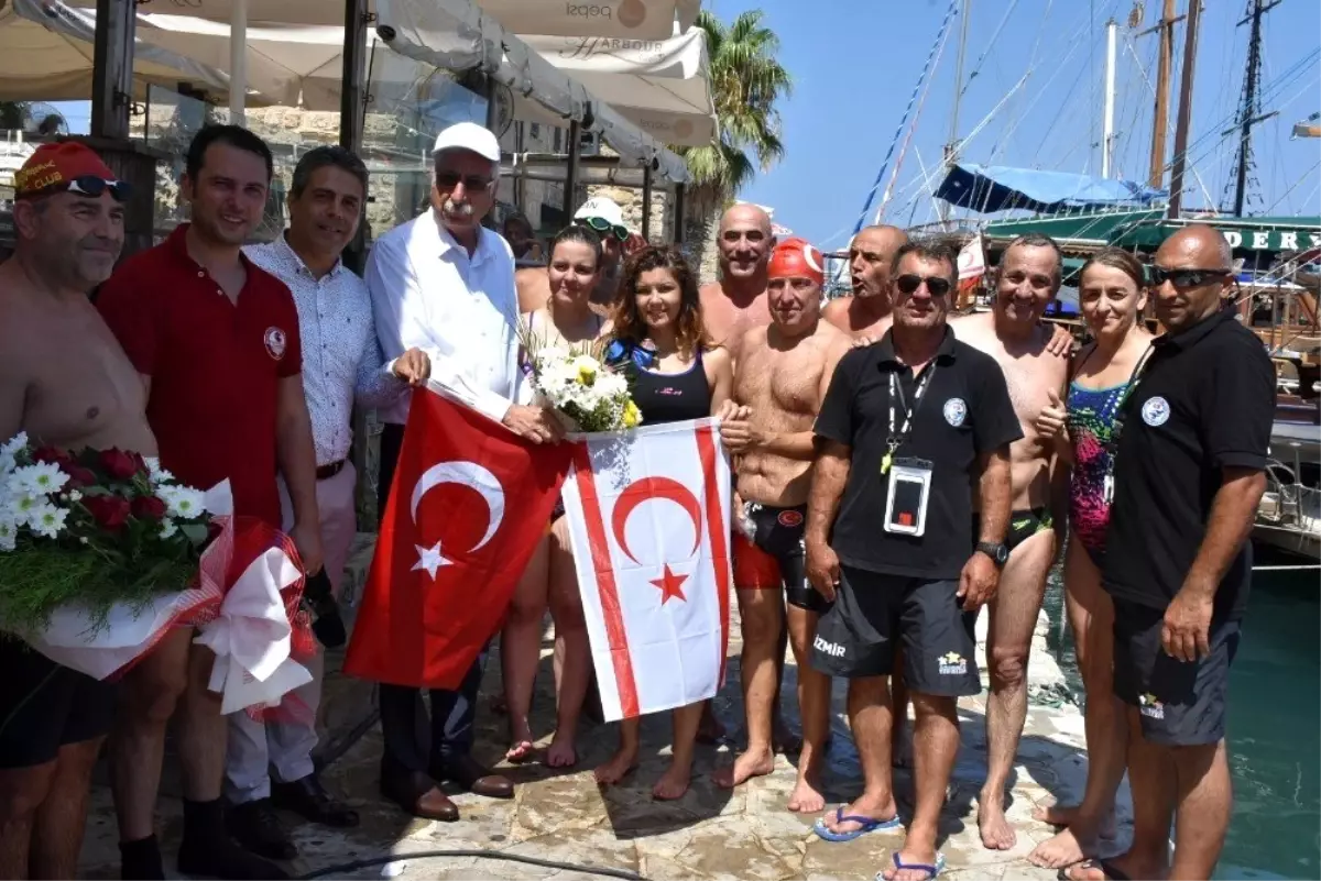 Mersin'den Kıbrıs'a kadar yüzerek geldiler