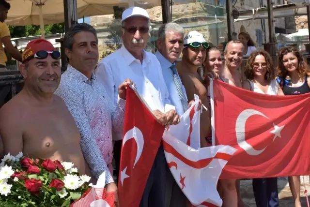 Mersin'den Kıbrıs'a kadar yüzerek geldiler