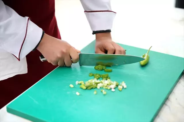 Özel öğrencilerin yemek yapma eğitimi Özel öğrencilerin yemek yapma eğitimi