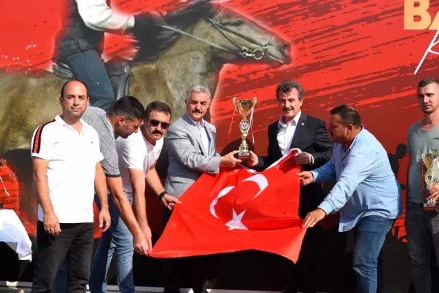 Rahvan atların 'Zafer' koşusu Rahvan atların 'Zafer' koşusu