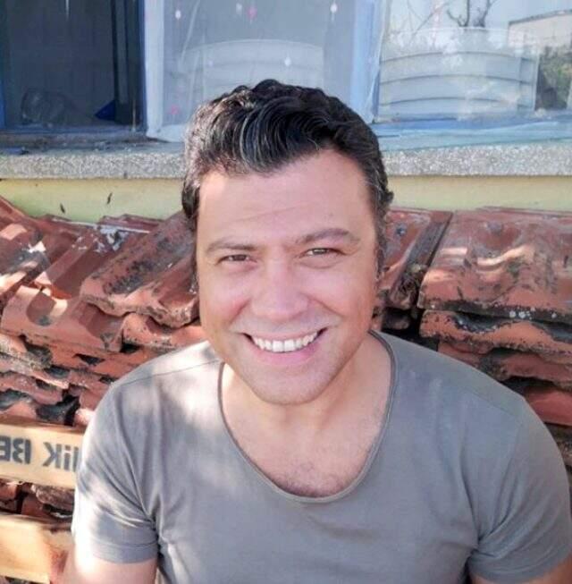 10 yıllık sakallarını kestiren oyuncu Bülent Emrah Parlak alay konusu oldu