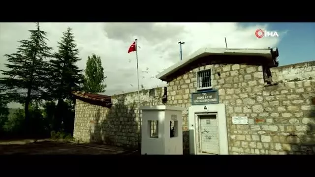 73 ödüllü 'Bozkurt Kuşlara Bak Kuşlara' filmi 6 Eylül'de vizyona girecek 73 ödüllü 'Bozkurt Kuşlara Bak Kuşlara' filmi 6 Eylül'de vizyona girecek