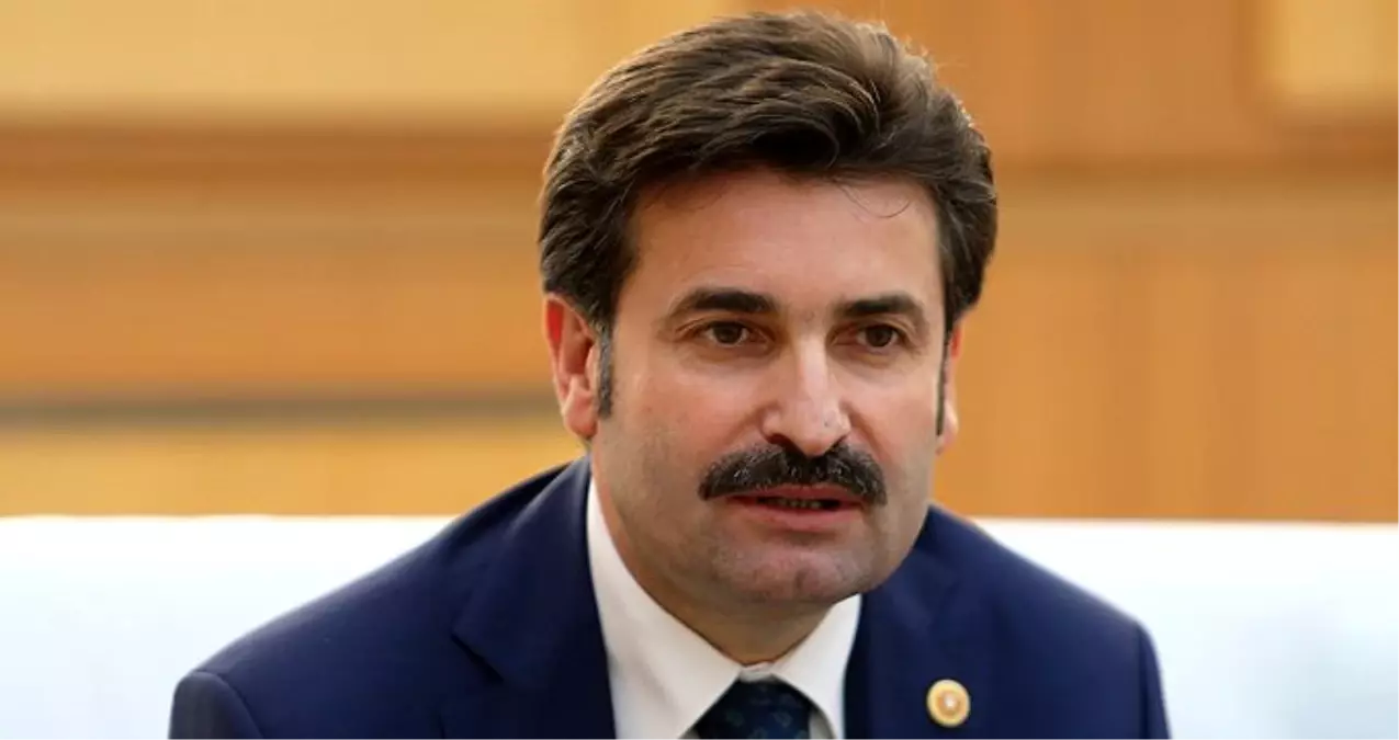 AK Parti'den ihracı istenen Ayhan Sefer Üstün kimdir?