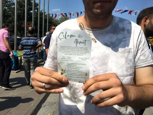 AK Parti'den işten çıkarıldıkları için İBB önünde eylem yapan eski çalışanlara destek geldi AK Parti'den işten çıkarıldıkları için İBB önünde eylem yapan eski çalışanlara destek geldi