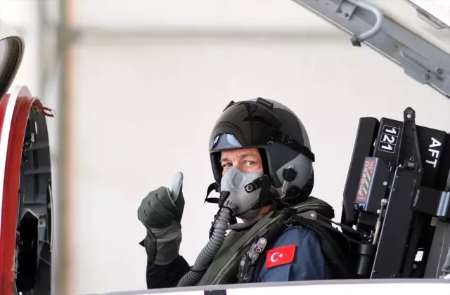 Akar'dan Ege Denizi üzerinde uçuş