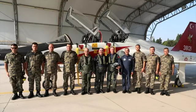 Akar'dan Ege Denizi üzerinde uçuş