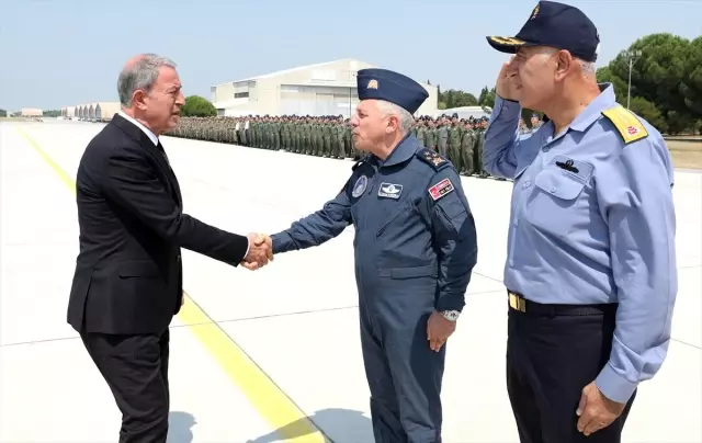 Akar'dan Ege Denizi üzerinde uçuş