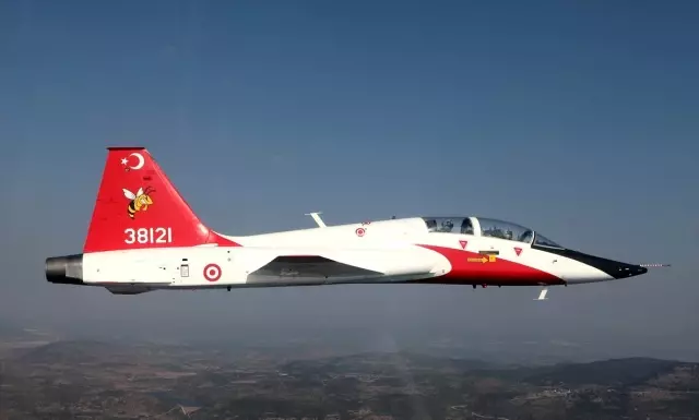 Akar'dan Ege Denizi üzerinde uçuş