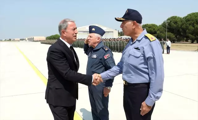 Akar'dan Ege Denizi üzerinde uçuş
