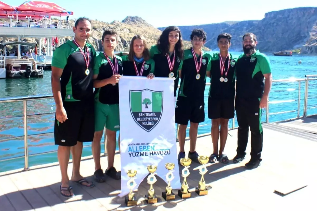 Alleben'de başardı, dünyaya açıldı
