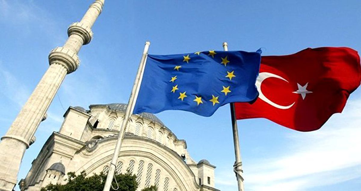 Bakan Çavuşoğlu'ndan 'Türkiye'ye AB'de özel statü' teklifine yanıt